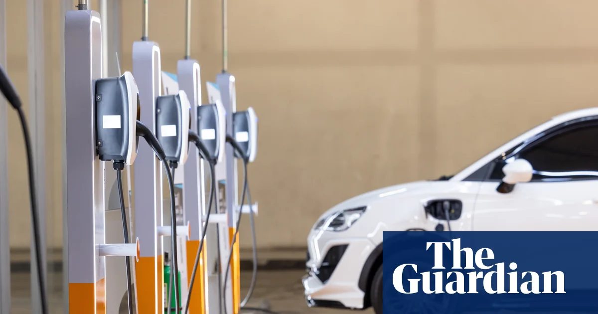 Conservatives Aim to Lift 2030 Ban on New Petrol and