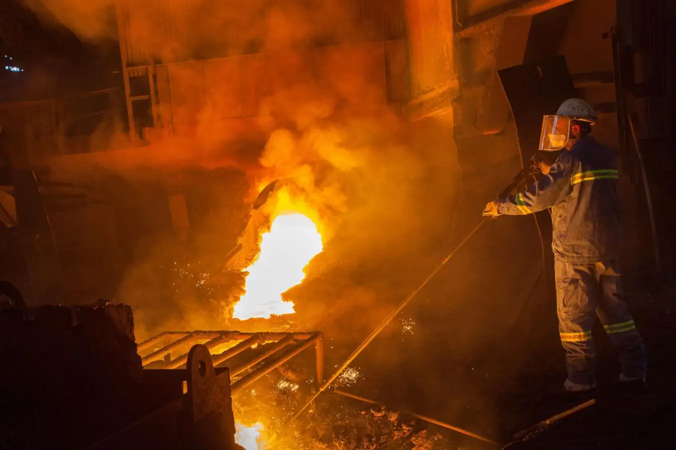 EU Carbon Border Tax: What It Means for Global Emissions Reduction by 2026 EU Carbon Border Tax What It Means for Global Emissions