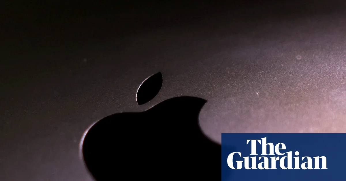 Sirius Setback Apples AI Chief Steps Down Amid Growing Competition