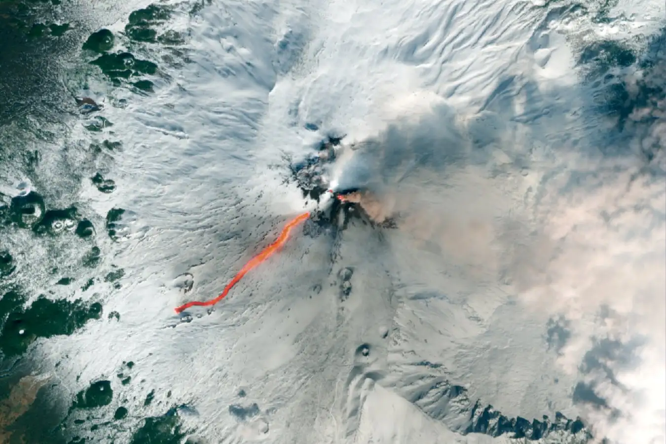 Stunning Nature Photography Volcanoes to Icebergs Best of 2025