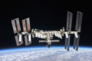 How Microgravity on the International Space Station Influences Bacteriophage and