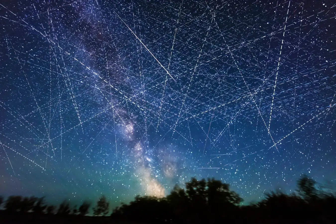 SpaceX Starlink to Prevent 300000 Satellite Collisions by 2025