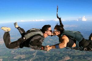 How Self Aggrandizement Can Foster Lasting Love and Strong Friendships