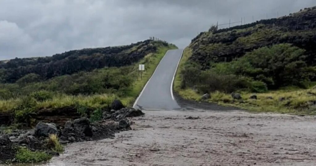 Hawaii Prepares for Increased Rainfall as Storm Approaches Wildfire Affected Areas