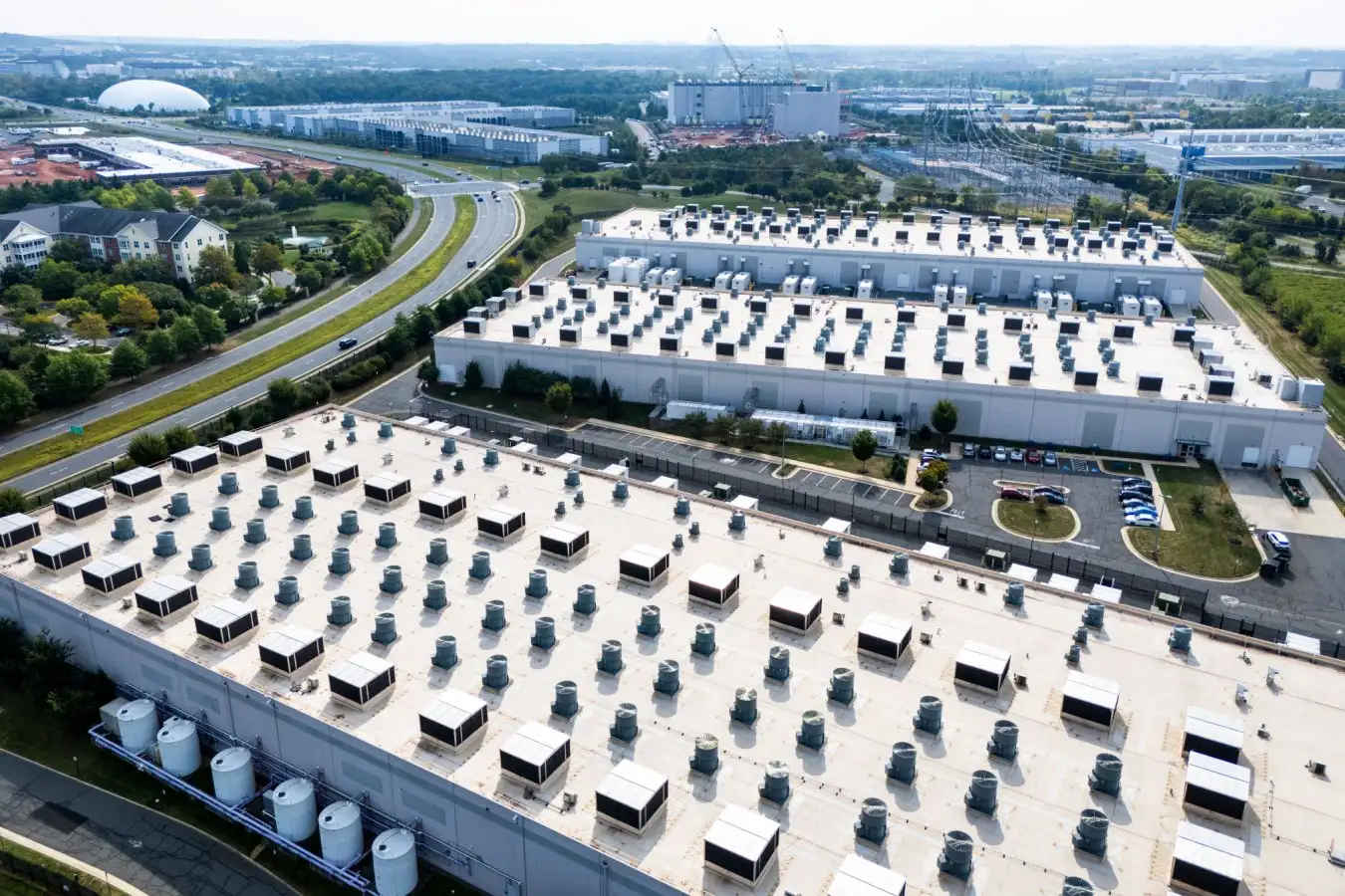 How AI Data Centers Can Increase Surrounding Temperatures by Up to 9.1°C 1 How AI Data Centers Can Increase Surrounding Temperatures by Up