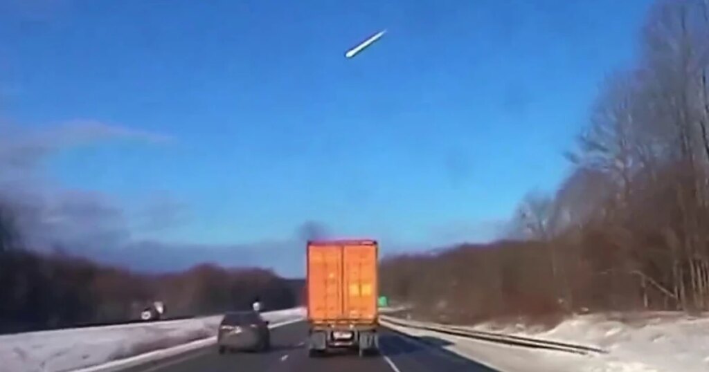 Massive Meteor Strikes Cleveland Shocking Residents with Thunderous Bang