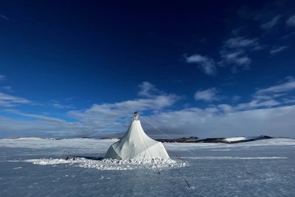Study of Ice Cores Shows Low CO2 Levels During 3