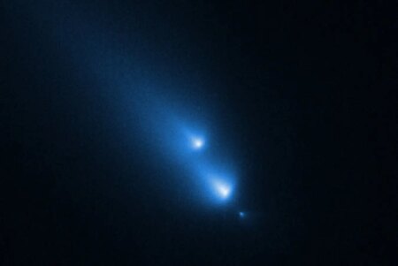 Stunning Telescope Capture Mysterious Comets Collapse Revealed After Serendipitous Breakthrough