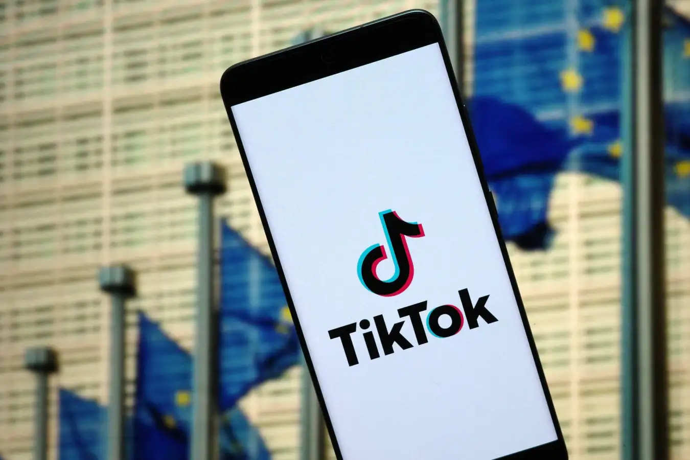 TikTok Bans Unpublished Ads and Protects Minors Key Policy Changes