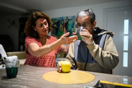 Enhancing Early Dementia Symptoms with Personalized Treatment Plans