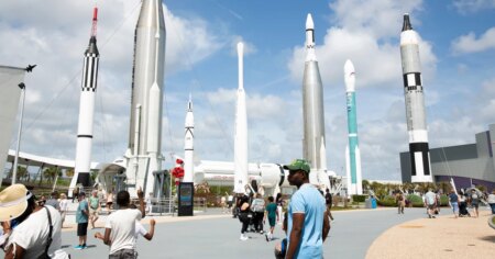 Florida Buzzes with Anticipation for NASAs Artemis II Moon Launch