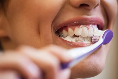 How Daily Tooth Brushing Lowers the Risk of Nosocomial Pneumonia