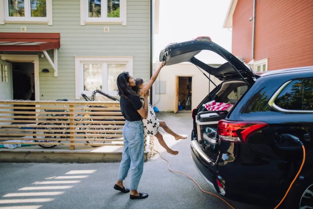 How Electric Car Owners Can Make Thousands by Supporting the