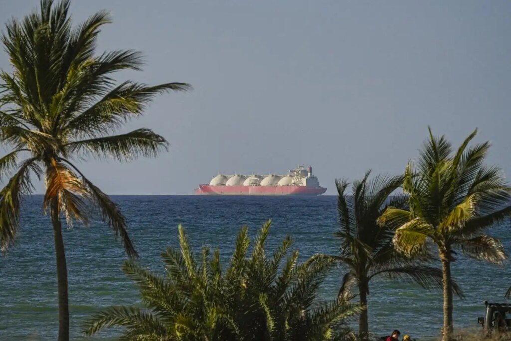 Understanding US Policy Shifts in Iran Through Game Theory Analysis