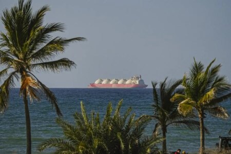 Understanding US Policy Shifts in Iran Through Game Theory Analysis