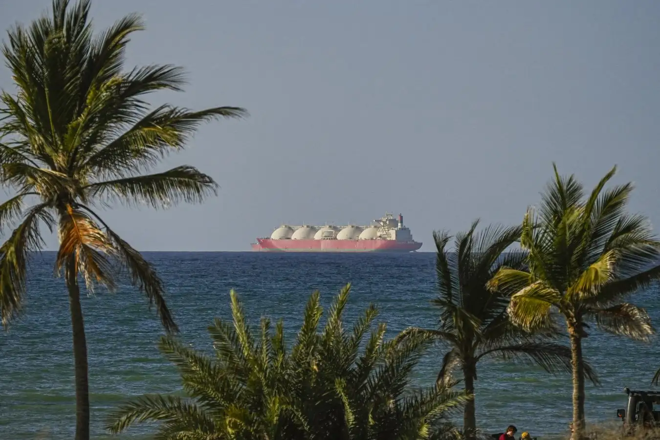 Understanding US Policy Shifts in Iran Through Game Theory Analysis