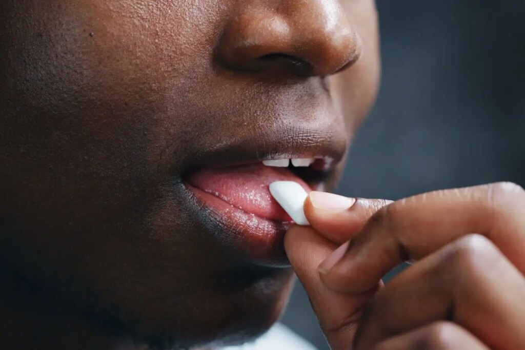 Discover How Prebiotic Chewing Gum Can Combat Periodontal Disease