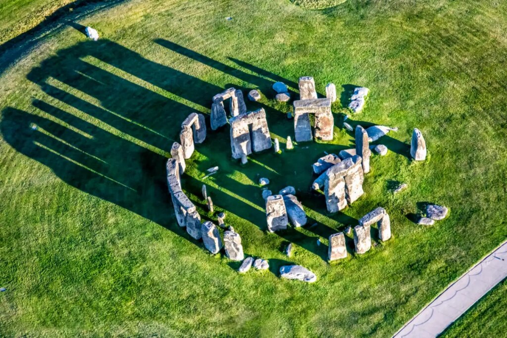 Experiencing the Timeless Wonder of Stonehenge A Journey Through History