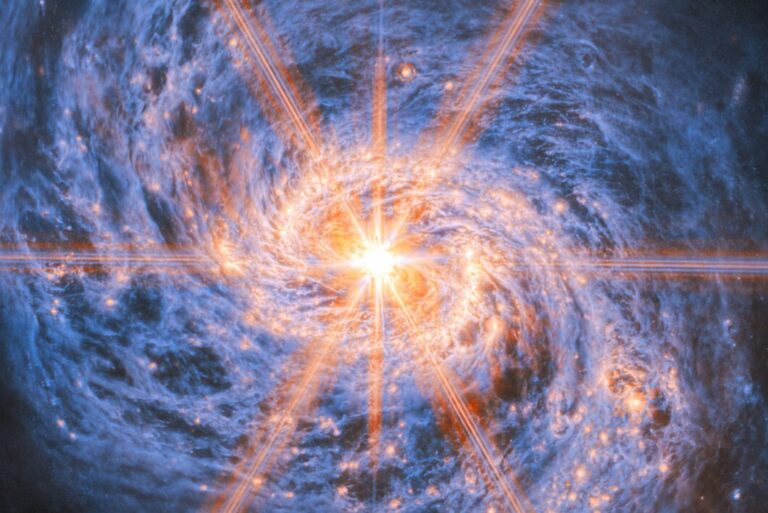 NASA’s Stunning New Image Reveals the Incredible Power of a Supermassive Black Hole NASAs Stunning New Image Reveals the Incredible Power of a