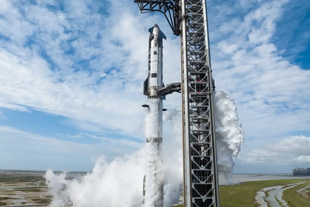 SpaceX Set to Launch Tallest and Most Powerful Rocket in