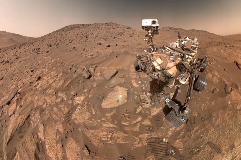 Evidence of Ancient Life on Mars: Complex Carbon Discoveries Revealed Evidence of Ancient Life on Mars Complex Carbon Discoveries Revealed