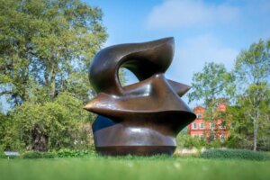 Exploring Henry Moore: A Stunning New Exhibition Merging Art and Nature Exploring Henry Moore A Stunning New Exhibition Merging Art and