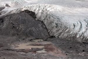 How Microbes Thrive When Glaciers Retreat – Insights from Sciworthy