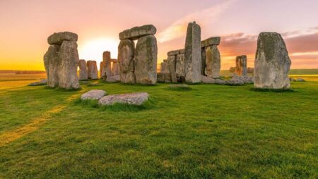 How Neolithic People Transported Stonehenges Massive Altar Stones Across Britain