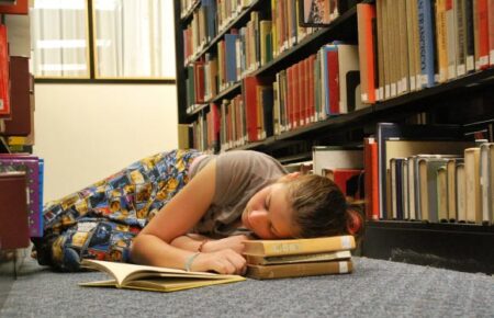 How Just 80 Minutes of Lost Sleep A Night Can Contribute to Weight Gain How Just 80 Minutes of Lost Sleep A Night Can