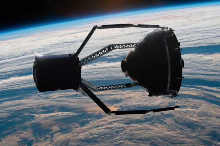 5 Unusual Methods Space Experts Use to Tidy Up Earths