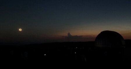 Stunning Time Lapse of Total Solar Eclipse in Spain Experience the