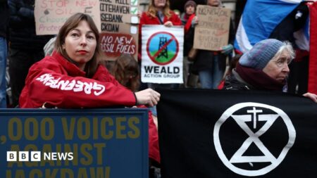 100 more oil and gas projects could be opened up in Britain, according to North Sea chiefs 100 more oil and gas projects could be opened up