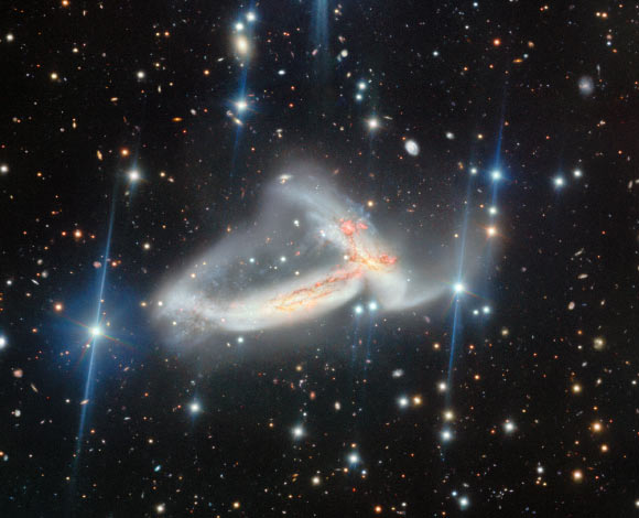 Astounding Image of Merging Spiral Galaxies Captured by Gemini North