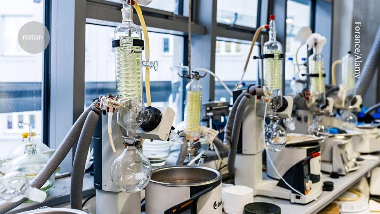 Chemists Struggle to Phase Out Harmful Solvents Despite Decades of