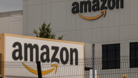 Lawsuit filed against Amazon for denying pregnant employees bathroom breaks