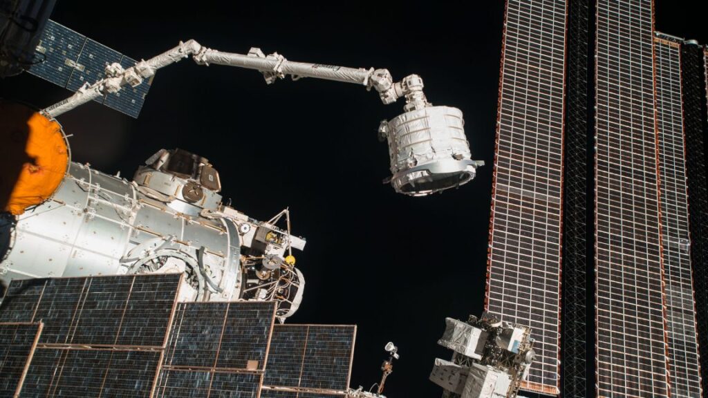 NASA troubleshoots transporter on space stations robotic arm Updated
