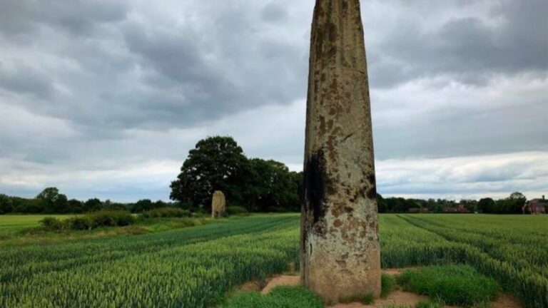 Prehistoric Builder Carried the Devil’s Arrow 18 Miles Prehistoric Builder Carried the Devils Arrow 18 Miles