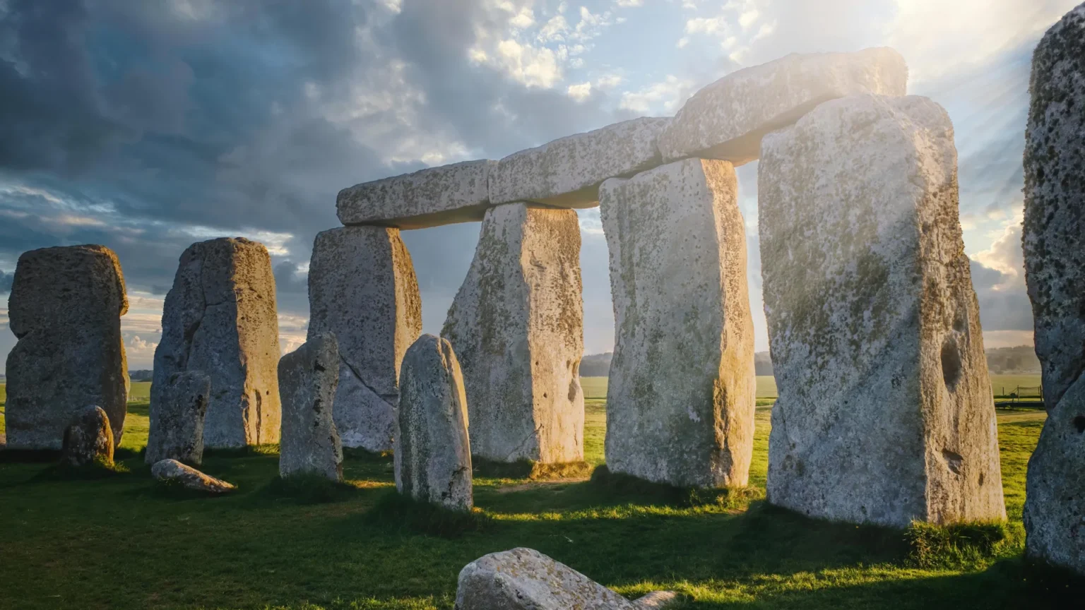 Stonehenge 6 ton Altar Stone Transported by Glacier from Scotland