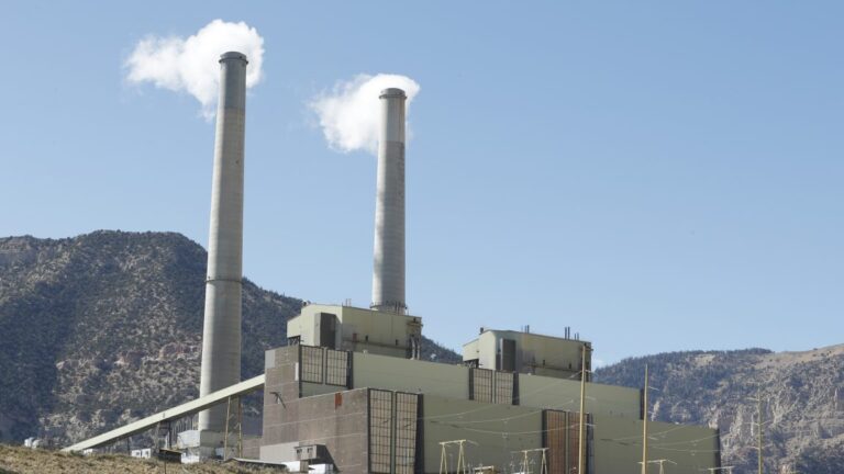 Trump EPA plans to eliminate climate change regulations for power