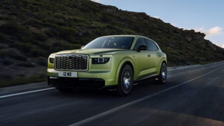 torcal bentleys first fully electric car