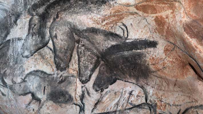 Fluorescent Lighting Reveals Hidden Glazes in Ancient Chauvet Cave Art Fluorescent Lighting Reveals Hidden Glazes in Ancient Chauvet Cave Art