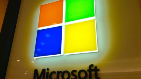 Microsoft Bans Sponsoring Foreign Workers for US Residency