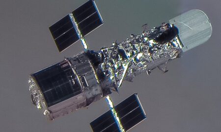 NASA Seeks New Ideas to Save the Hubble Space Telescope