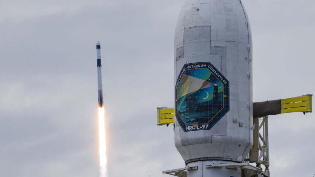 Rocket Report SpaceX completes triple header launch Rocket Lab signs major
